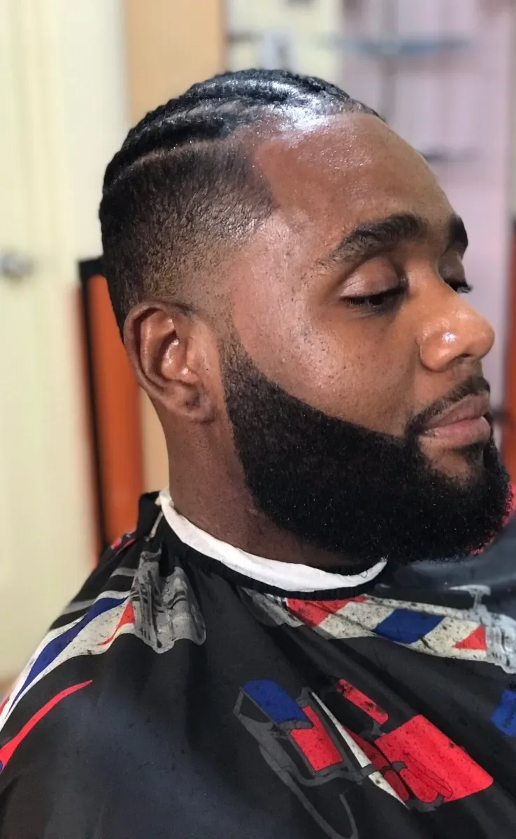 Shaped and lined beard after a grooming service
